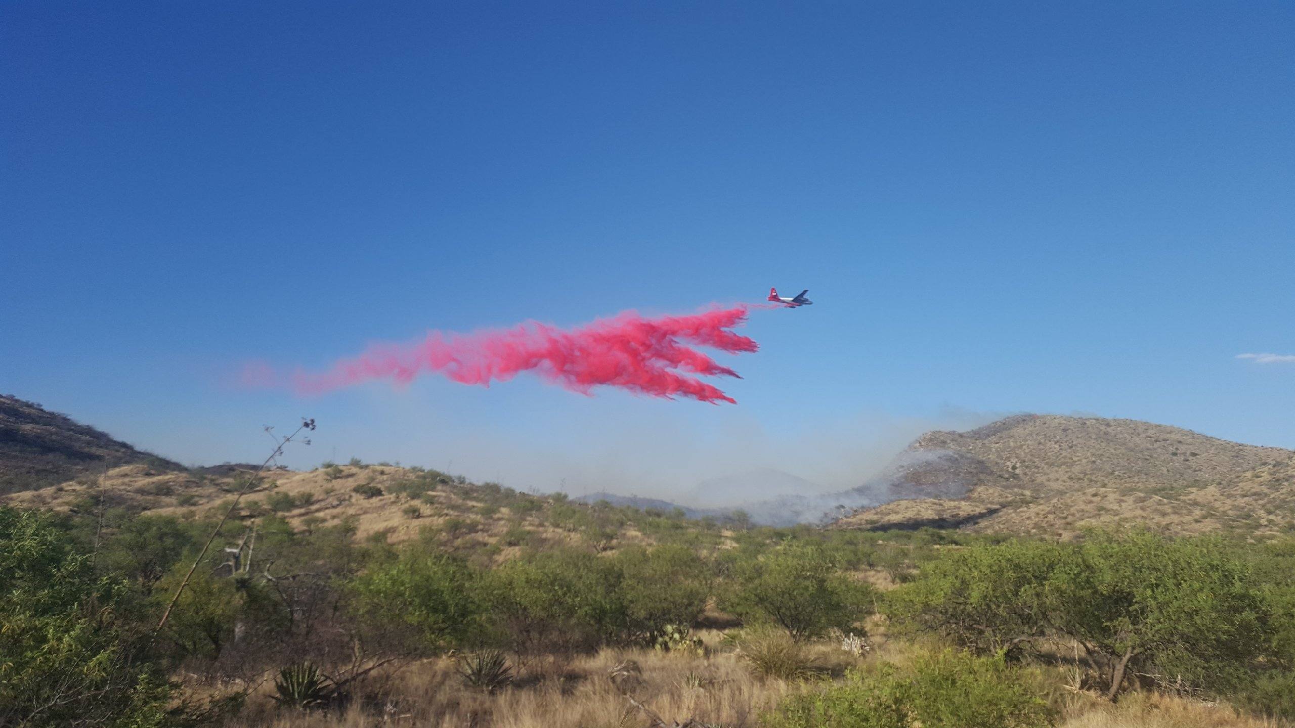 Retardant Drop on Mulberry Fire 